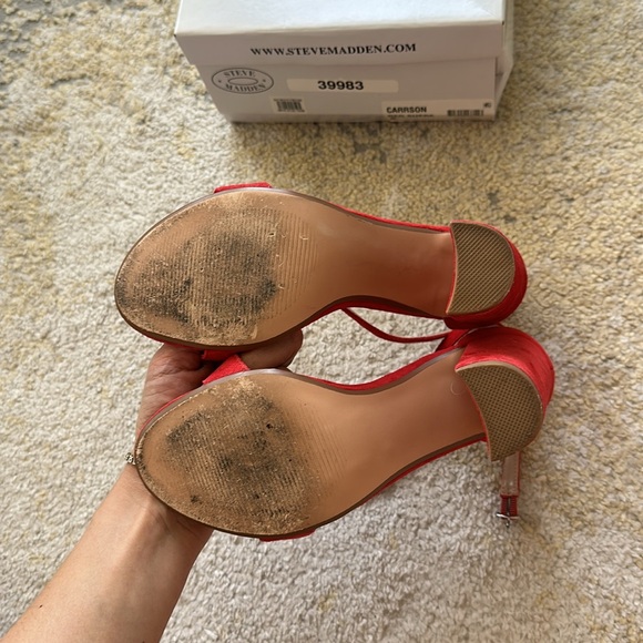 Steve Madden Sandals (red suede) - Picture 4 of 6